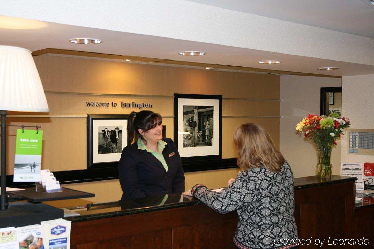 Hampton Inn Burlington - Colchester Dalaman gambar